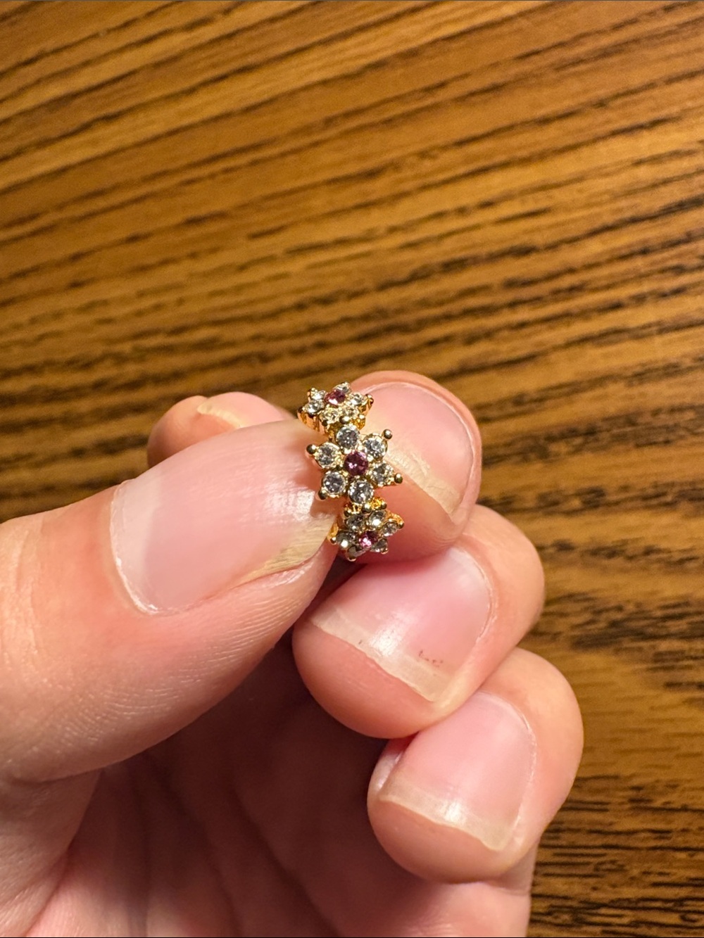 Gold-Tone Floral Cluster nose piercing